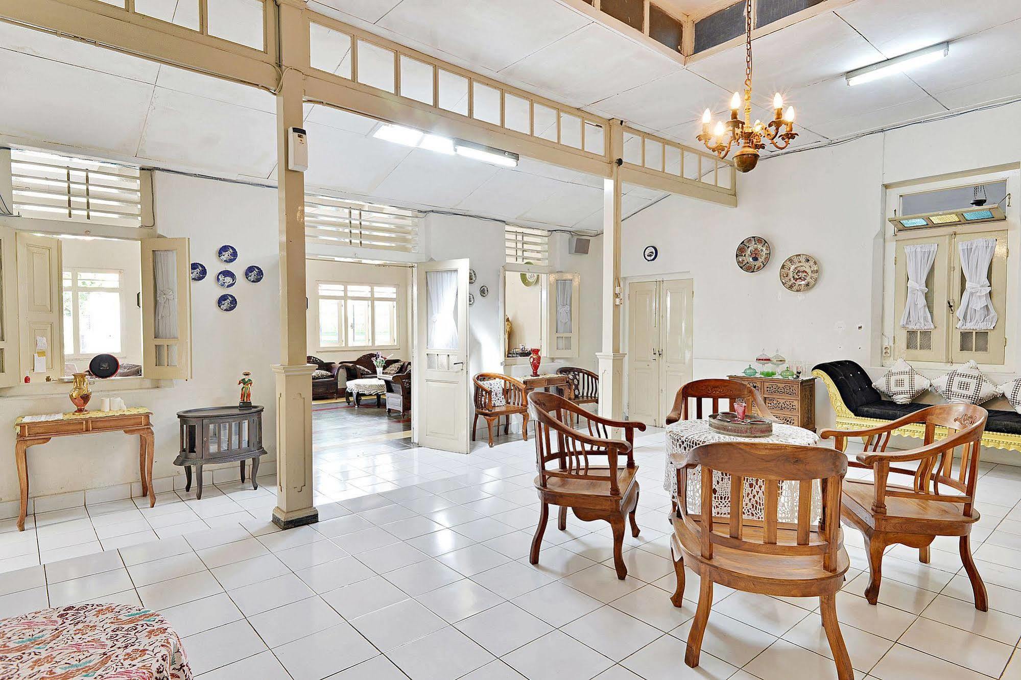 Zen Rooms Panembahan Kraton Yogyakarta Eksteriør bilde